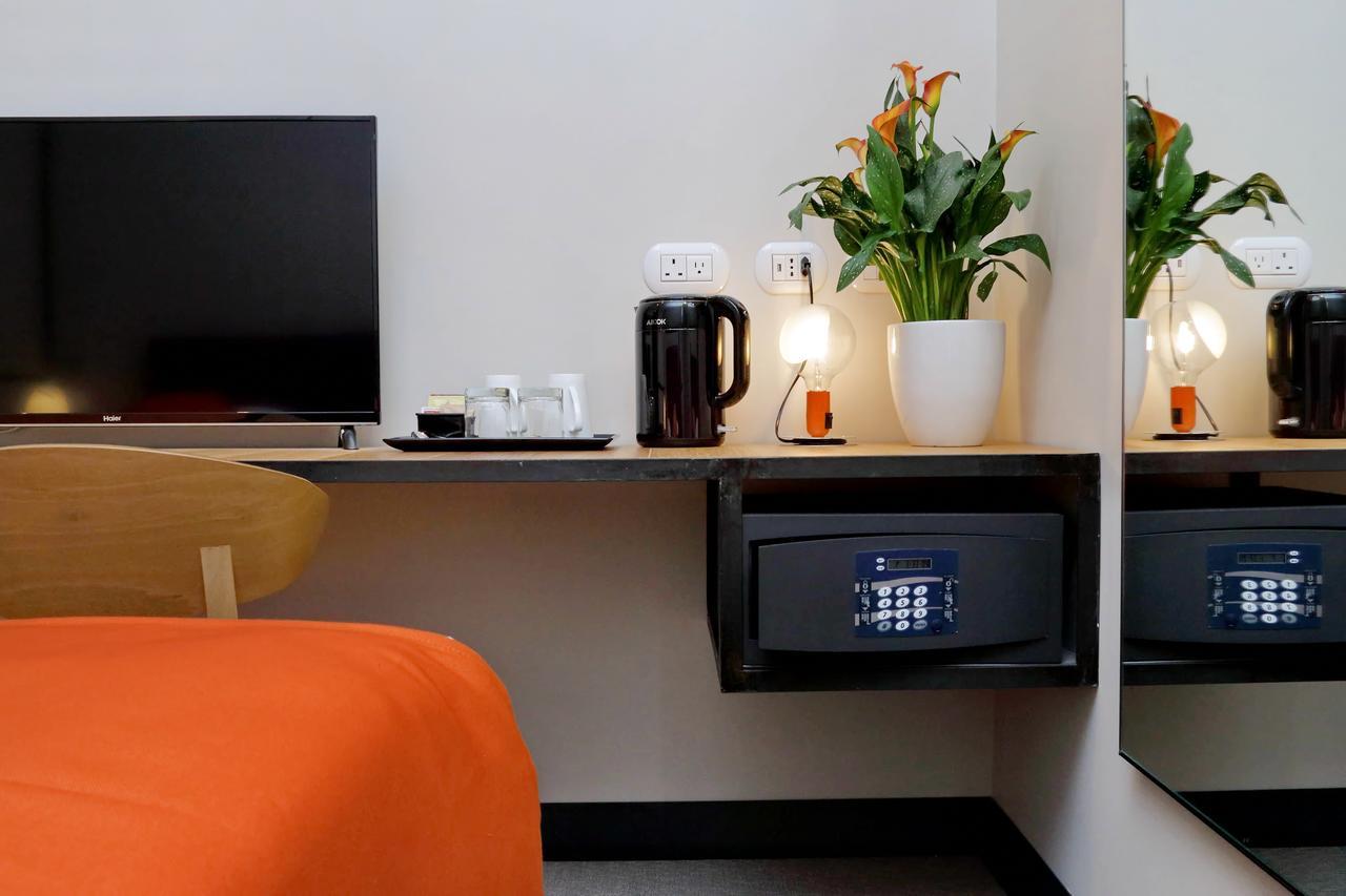 Colonna 32 Hotel โรม ภายนอก รูปภาพ
