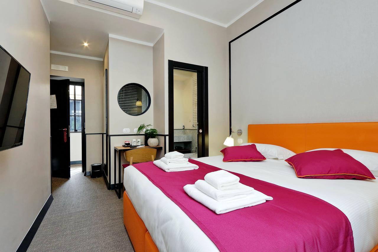 Colonna 32 Hotel โรม ภายนอก รูปภาพ