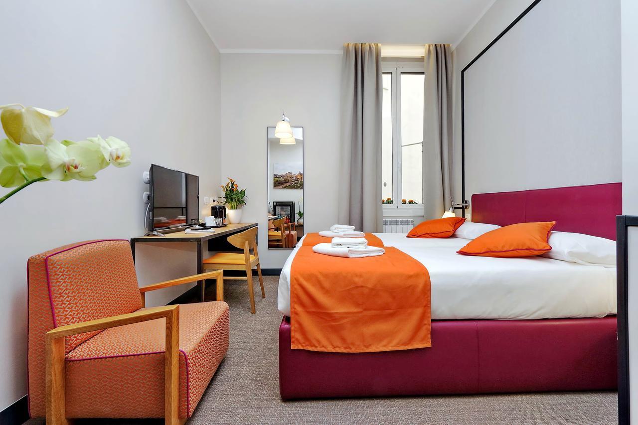 Colonna 32 Hotel โรม ภายนอก รูปภาพ